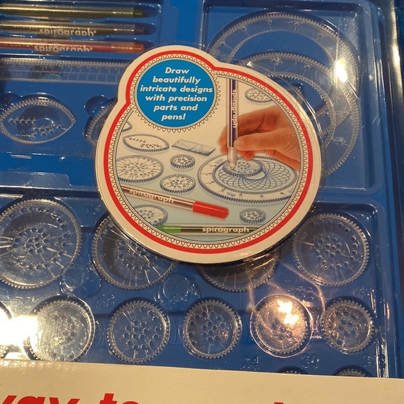 Spirograph Activity Set   new in box.  Unopened. - Picture 4 of 8
